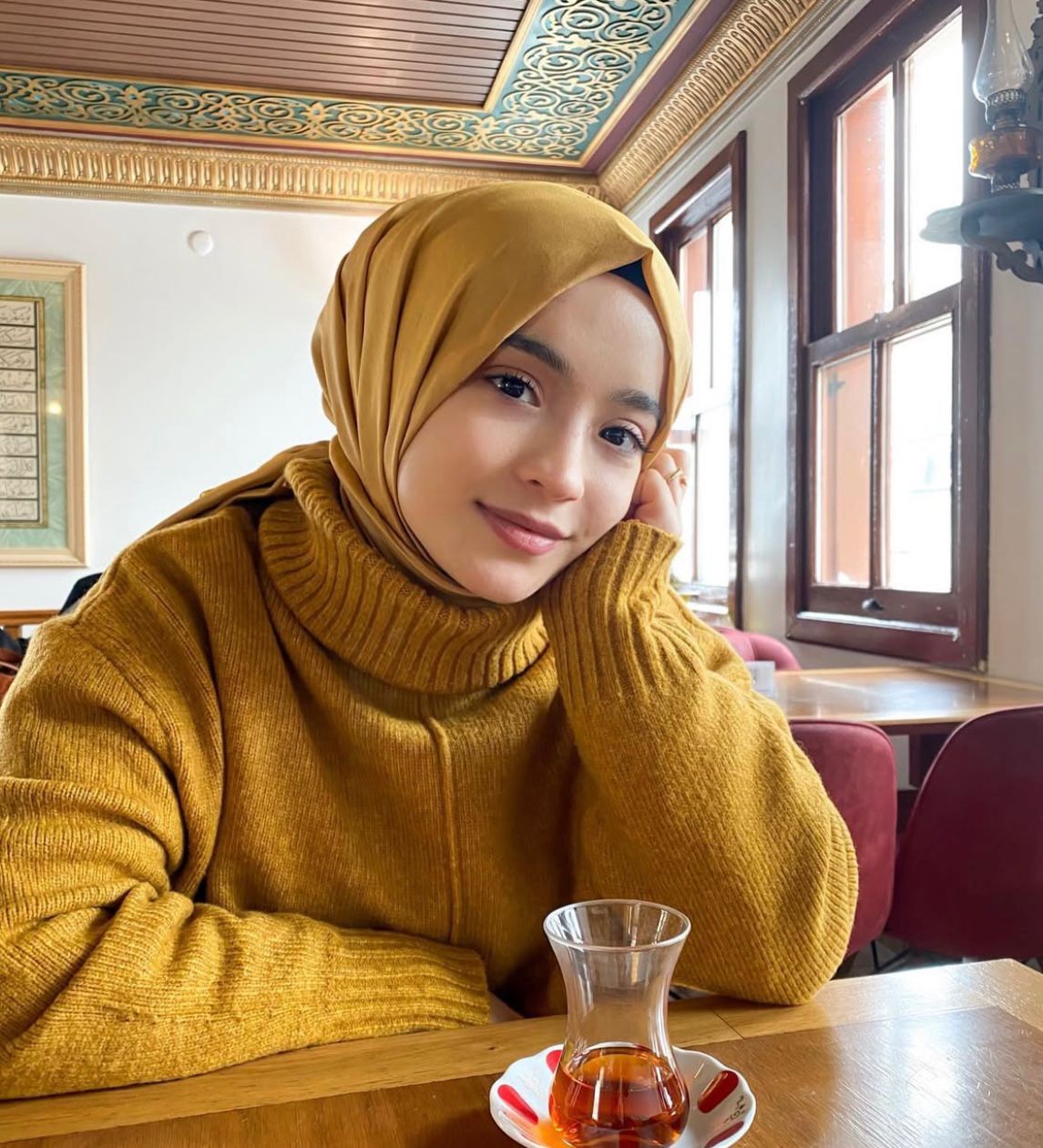 Dülgeroğlu Birlikte Her Şey Mümkün Escort Bayan Anıl