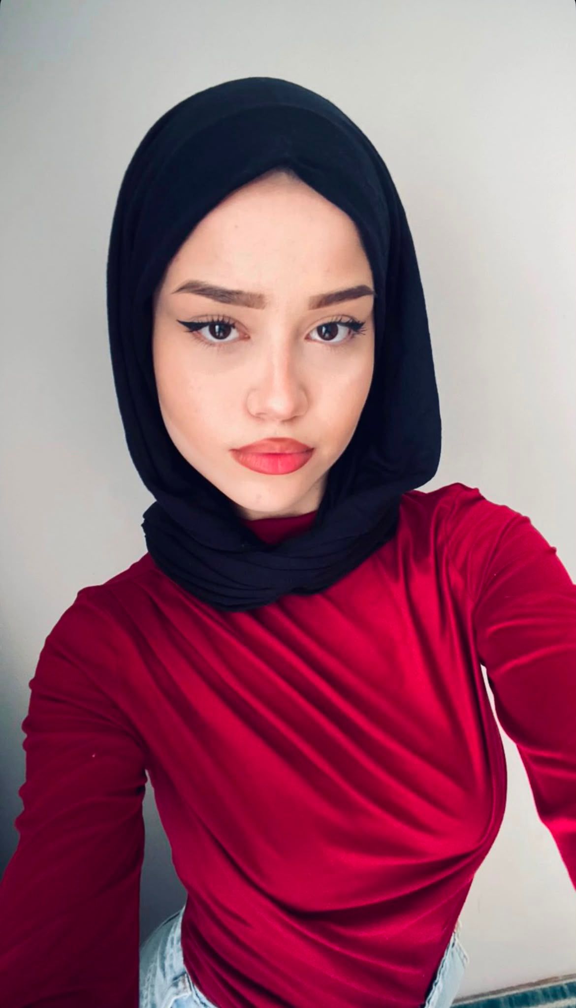 Dokuz Efsane Sevgili Escort Bayan Aimee